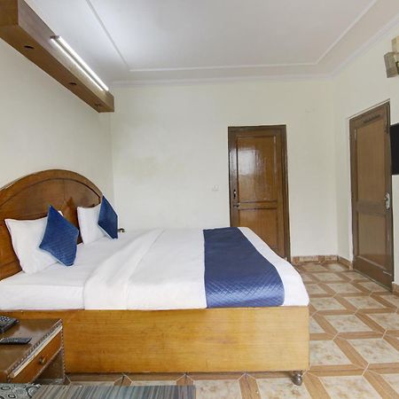 Hotel The Eden Park Noida Dış mekan fotoğraf