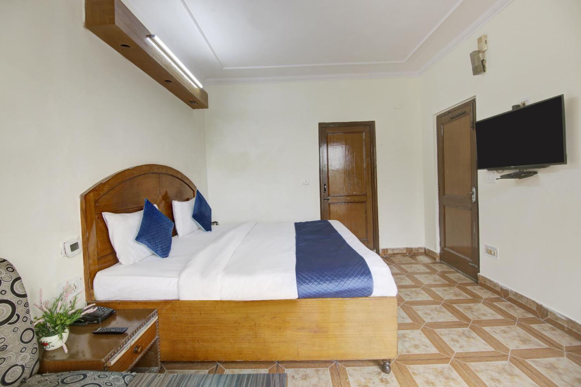 Hotel The Eden Park Noida Dış mekan fotoğraf