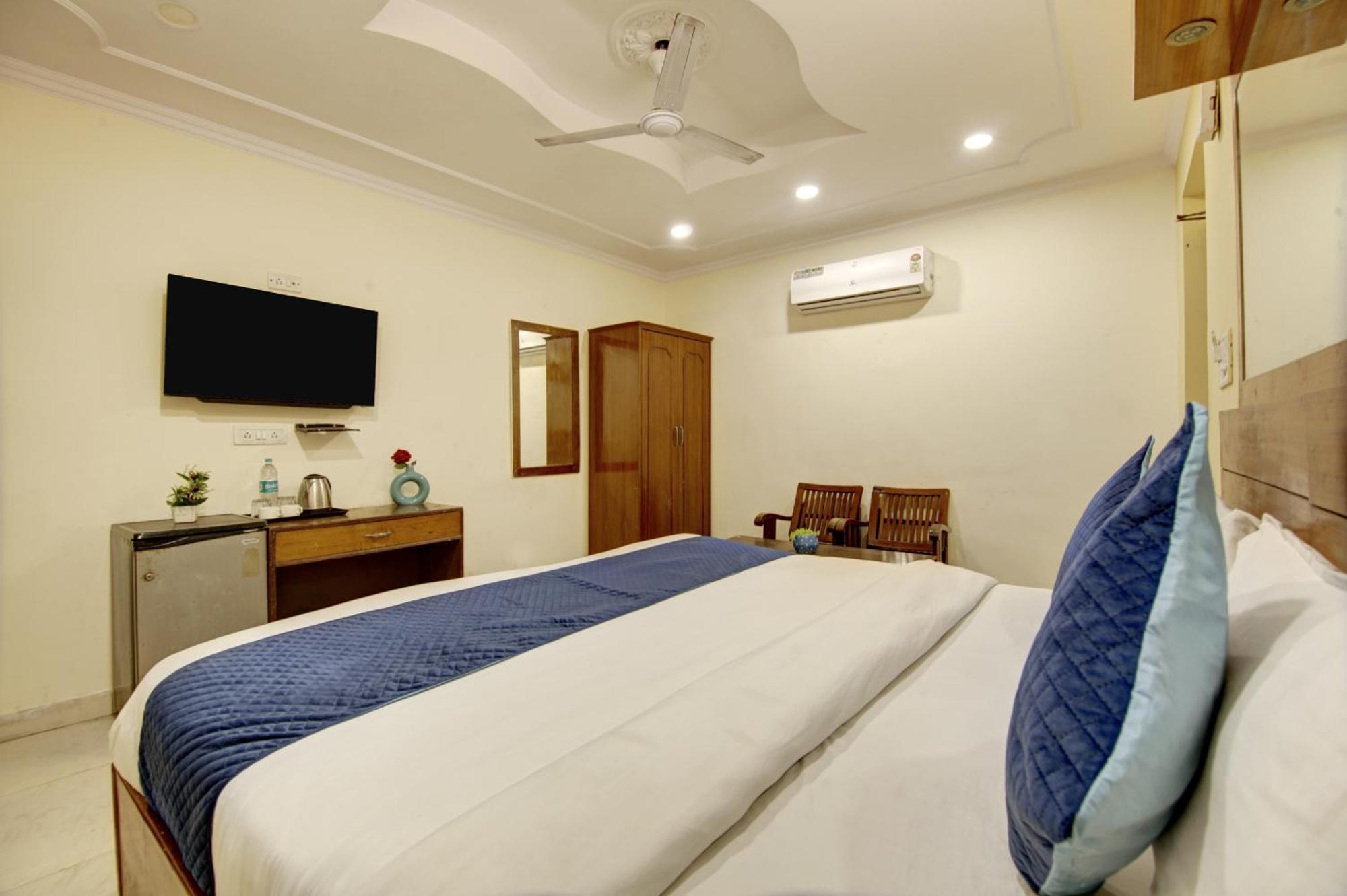 Hotel The Eden Park Noida Dış mekan fotoğraf